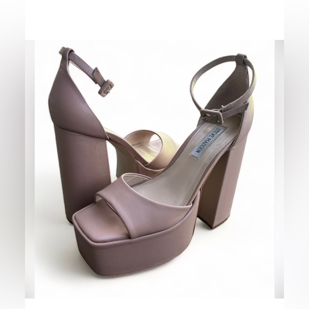 💜💜🔥🔥 Steve Madden Tan Leather Women's
Kassiani Heeled Sandals Size 7💜🔥